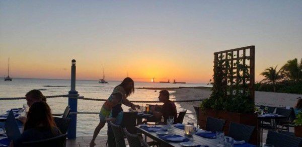 Waterfront Dining in the Cayman Islands Image 14