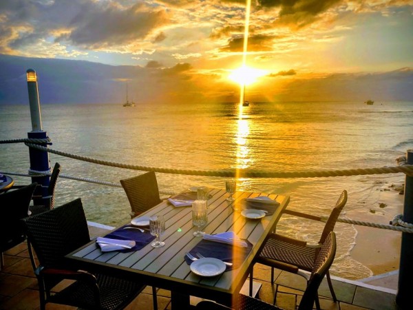 Waterfront Dining in the Cayman Islands Image 5