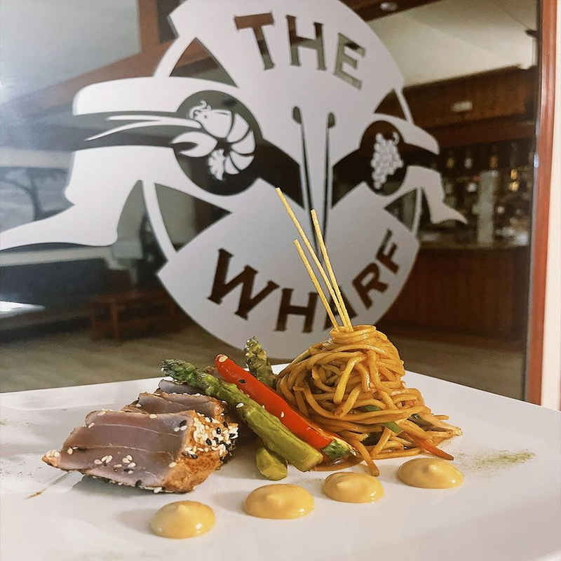 Enchanting Ambience and Good Food in Grand Cayman