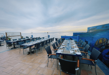 Outdoor Dining In The Cayman Islands