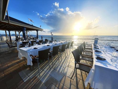 Outdoor Dining In The Cayman Islands