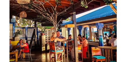 Papy's Bodeguita Lounge & Bar In The Cayman Islands